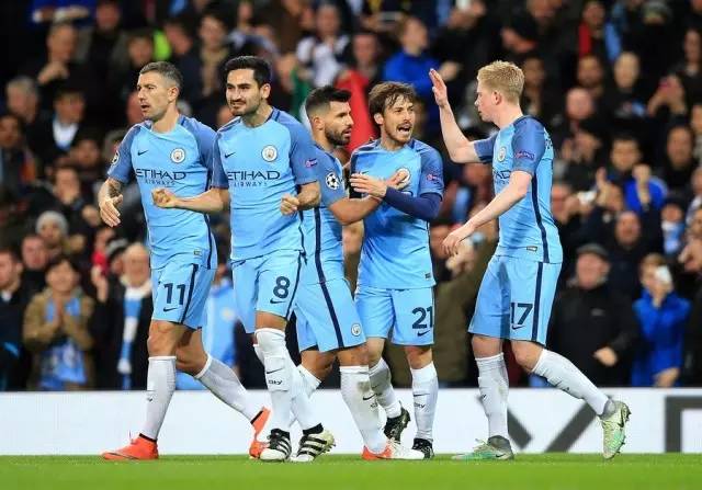 队医会把控 队医会把控